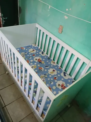 Berço que vira mini cama