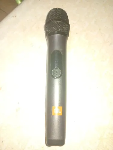 Vendo microfone JBL original