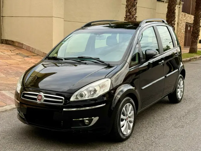 Fiat Idea Essence 1.6 Flex 16V 5P 2015