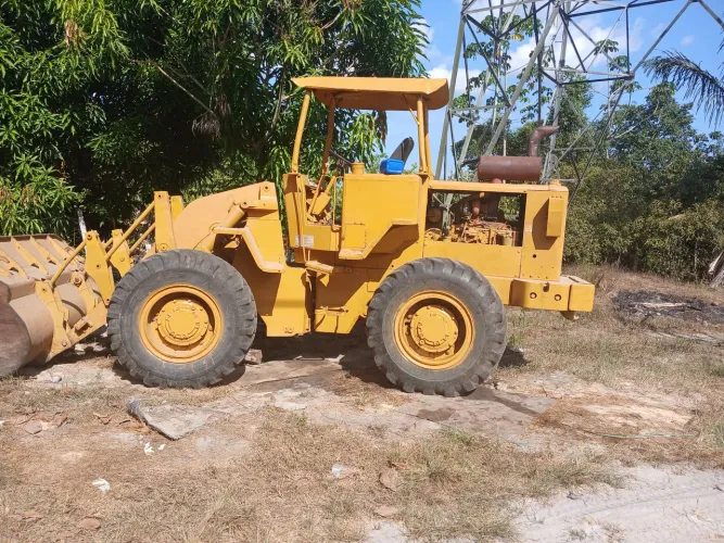 Carregadeira cat 930
