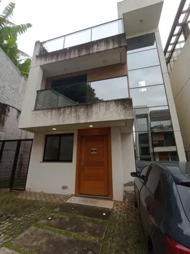 Imóvel para aluguel com 150 metros quadrados com 3 quartos em Parque Rincão - Cotia - SP