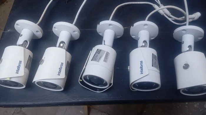 Câmeras Intelbras 3230b (cada)