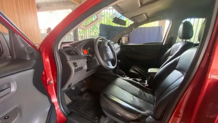 Mitsubishi L200 Triton Sport GLX 2.4 CD Diesel Mec. 2019