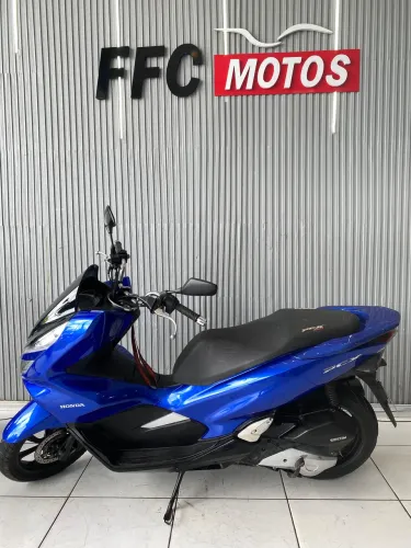 Pcx ano 2022 IPVA 2026 pago Faço Financiamento