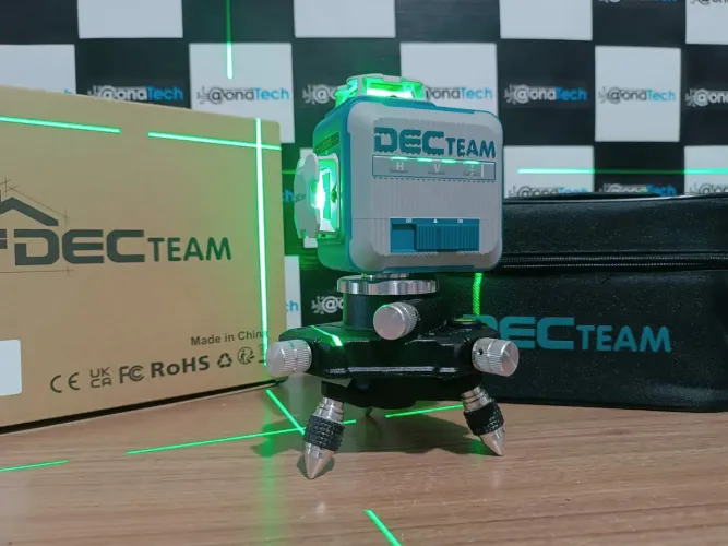 Nível a laser 12 linhas com bateria recarregável e base ajuste fino
