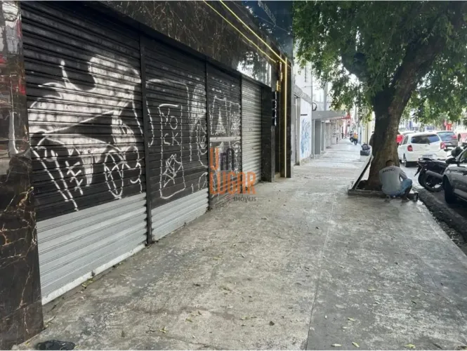 Um Lugar Imóveis ALUGA: Ponto Comercial de 135 m² na Travessa Padre Eutíquio, localização 