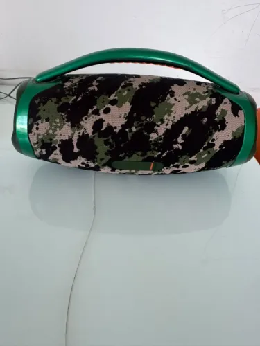 Bombox JBL 3 impecável + carregador original 