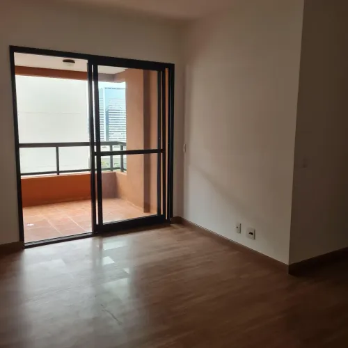 Apto de 3 dormitórios com varanda para alugar em Alphaville Barueri SP - 1 suíte + 2 vag