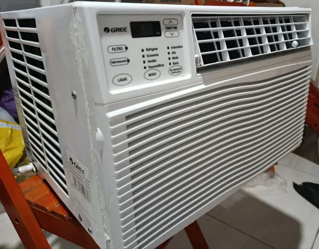 Vendo ar condicionado gree 10000 BTU semi novo