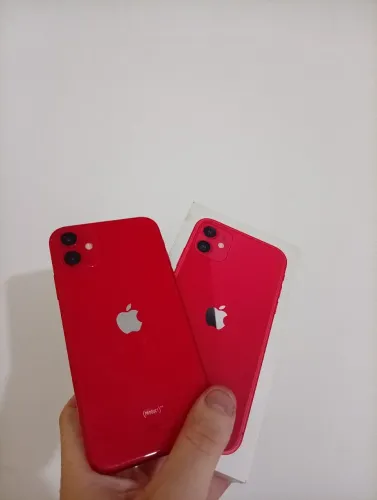 iPhone 11 vermelho