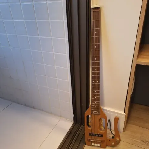 Contrabaixo Traveler Guitar (Made in USA) - Usado em Bom Estado