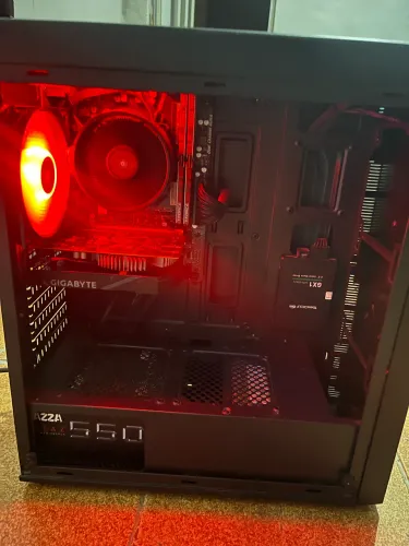 Pc Gamer- Ryzen 5 3600g, placa de vídeo 1650 de 4g, 16g de ram, ssd 128g e um Hd 1T