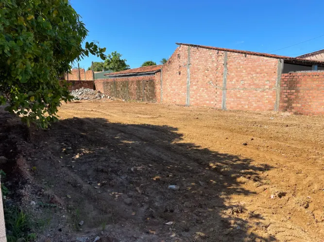 Lote na Ilha da Crôa - Barra de Santo Antônio