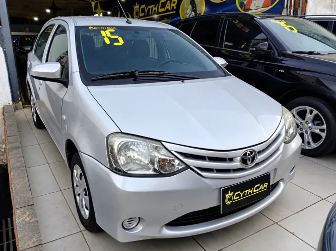 Toyota Etios X 1.3 Flex 16V 5P Mec. 2015