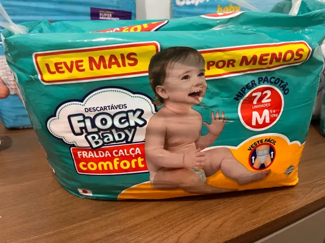 Fraldas descartáveis 