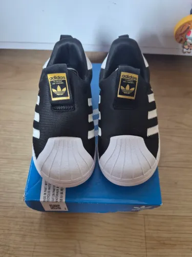 Tênis Adidas original 
