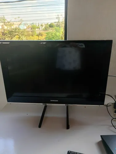 Televisor LCD, Samsung 32 polegadas.