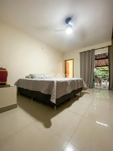 Casa à venda com 3 quartos, 8 vagas e suíte, Vila Clóris, Belo Horizonte, MG