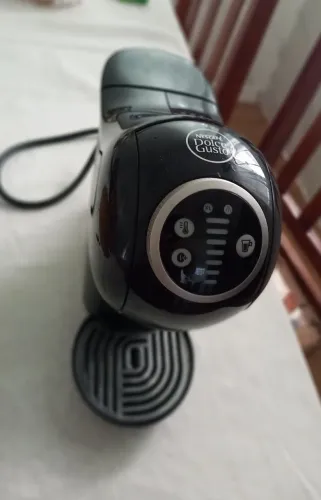Cafeteira Arno dolce gusto