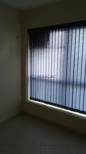 Sala Comercial em Condomínio de 23,00m² no Centro de SJC