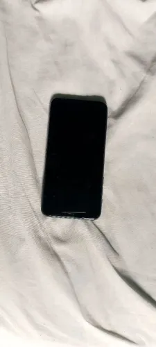 iPhone 11 pro Max com defeito para retirada de peças