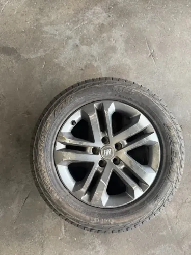 RODA COM PNEU FIAT TORO 225\65\17