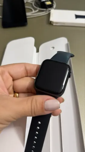 Apple Watch Series 7 45mm GPS - Leia a descrição