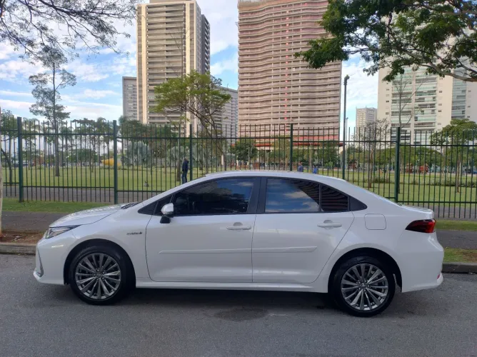 Toyota Corolla Altis Hybrid 1.8 16V Flex Aut. 2024