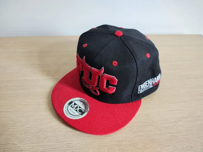 Boné da Atlética PUC Minas