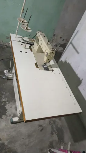 Máquina Reta Industrial