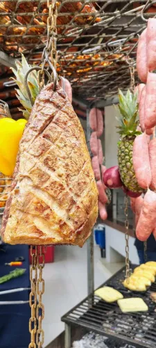 Churrasco e Parrilha, buffet, atendimento a domicílio 