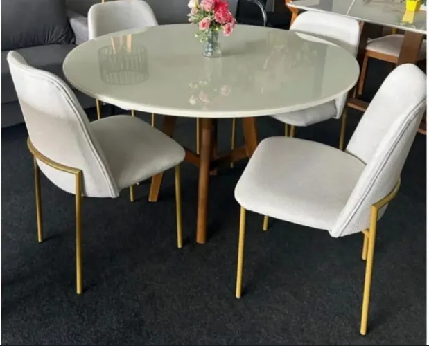 Mesa de jantar redonda 4 cadeiras 