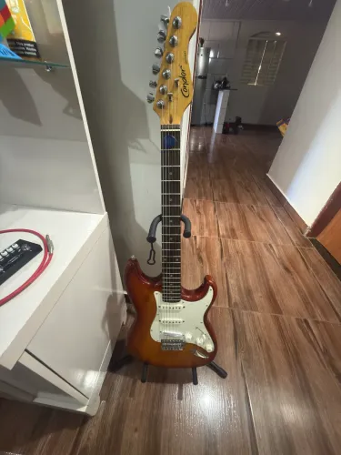 Guitarra stratocraster Condor RX-20s