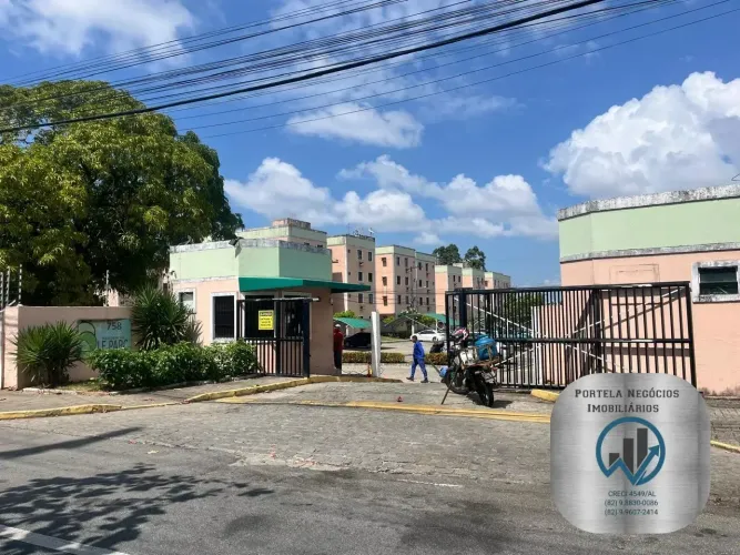 Apto na Serraria, 3/4, suíte, reformado, áreas molhadas no porcelanato, 63 m²