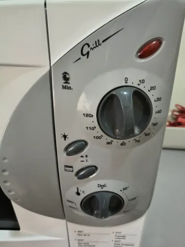 Forno elétrico Fischer 44L 220V , só não gratina 