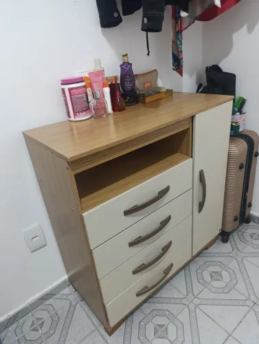 Conjunto cabideiro de parede + cômoda