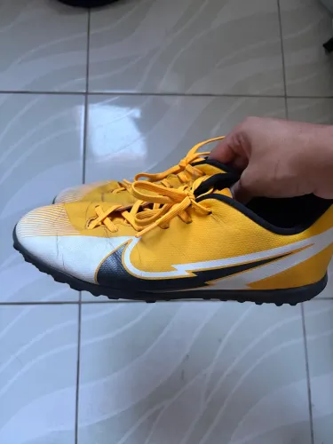 CHUTEIRA SOCIETY 42 nike