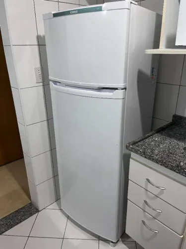 Geladeira Consul Branca Com Freezer 220v