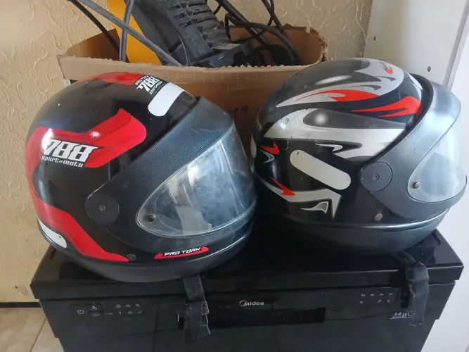 Vendo capacete usado