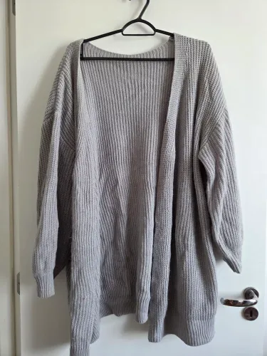 Cardigã Oversize aberto de tricô cinza tam M