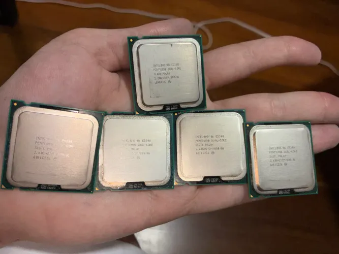 Lote processadores LGA 775 E5300