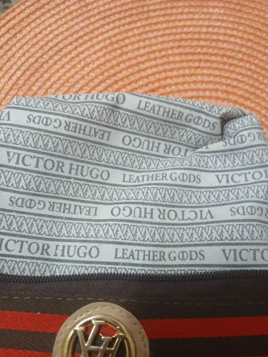 Bolsa Victor Hugo original usada em excelente estado