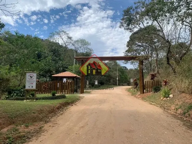 Venda de Terreno / Condomínio na cidade de Santo Antônio do Pinhal
