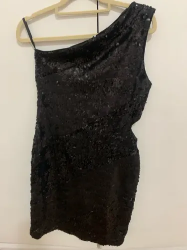 Vestido Preto de Paetê