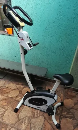 Bicicleta Ergométrica Magnética Vertical Crankbike Gymstick X4 - Super Conservada