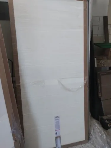 Folha de porta laca frisada de 100x211 artens 
