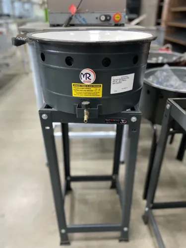 TACHO FRITADOR COM PÉ 16 - 06L - MR FOGÕES