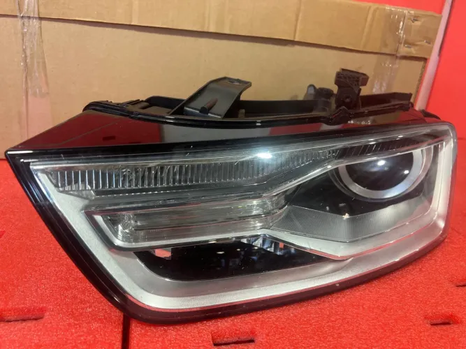 Farol Audi Q3 Ano 15/19 Original