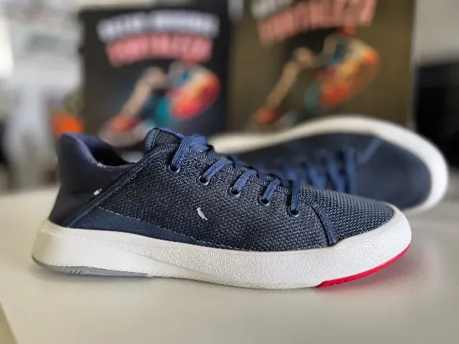 Reserva Acqua Tenis casual  TAM 41 (usado seminovo) 