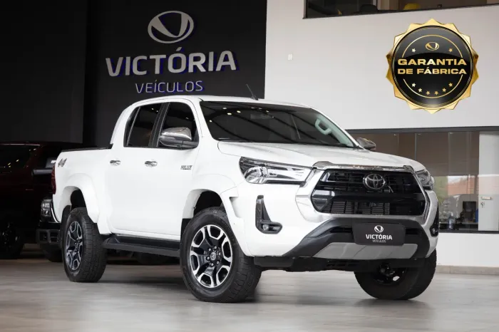 Toyota Hilux CD SRX Plus 4X4 2.8 TDI Die. Aut. 2024